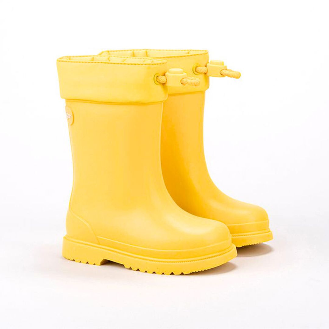 limpiar botas de agua