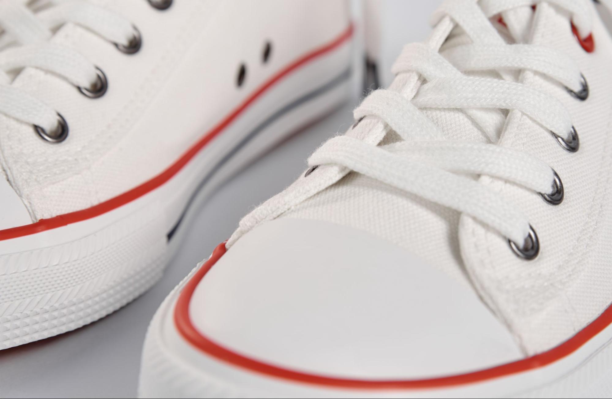 como limpiar zapatillas blancas de lona