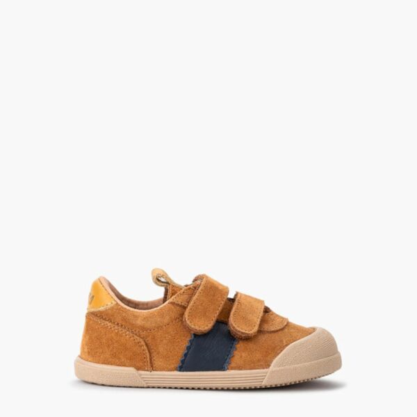 Zapatillas de deporte respetuosas, de la marca Igor modelo Berlín mostaza - Imagen 2
