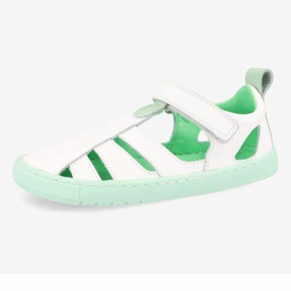 Sandalias de la marca Blanditos, modelo Saba verde